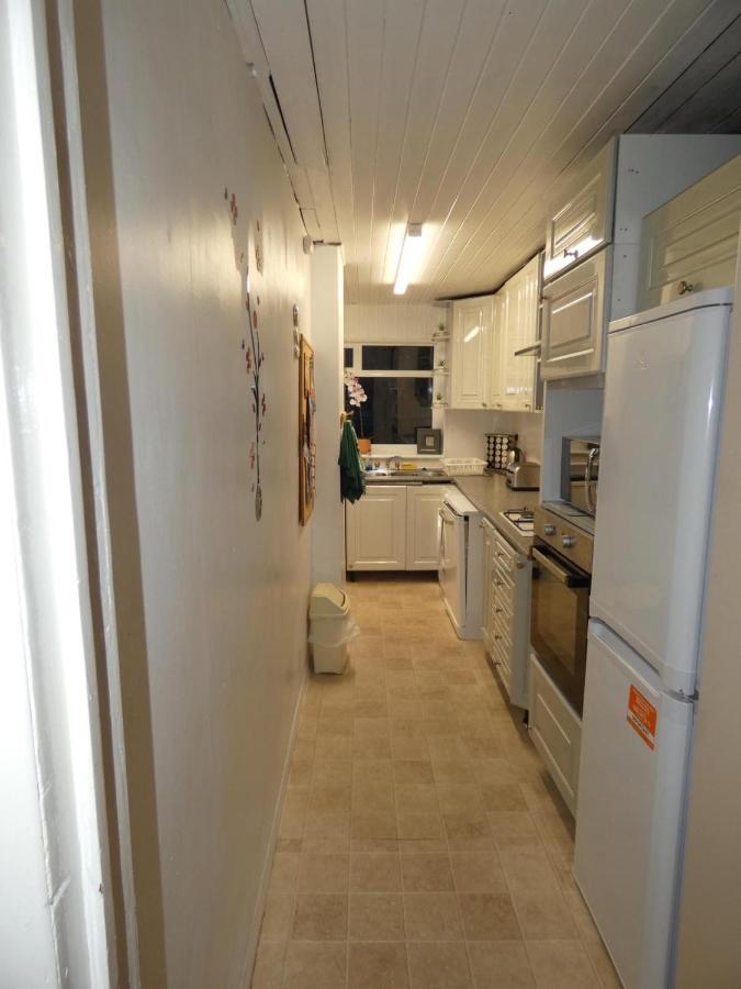 Spacious 3 Bed House With Parking & Good Transport South Norwood المظهر الخارجي الصورة